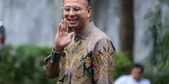 Keterlaluan, Raffi Ahmad terciduk lagi: Flexing mobil pribadi, diduga dikawal Patwal
