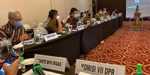 Ridwan Hisjam Komisi VII DPR RI Mengawasi Percepatan Pembangunan Pipa Transmisi Gas Bumi Ruas Cirebon-Semarang (Cisem)