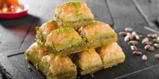 Rihlah Peradaban,Perjalanan Penuh Makna Di Turki Dan Spanyol (Seri-7): Menu Makanan di Istana Topkapi Rihlah Peradaban,Perjalanan Penuh Makna Di Turki Dan Spanyol (Seri-7): Menu Makanan di Istana Topkapi