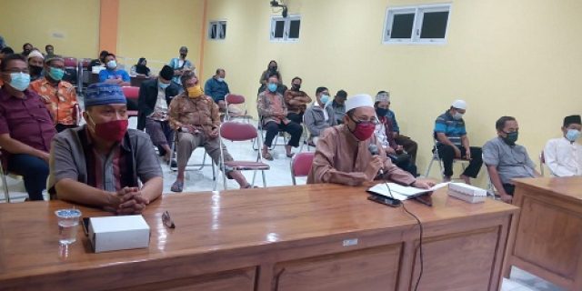 Dugaan Perselingkuhan Oknum Modin Berbuntut Panjang, Malam Hari Kantor Kelurahan Bujel Didatangi Puluhan Tokoh  Masyarakat