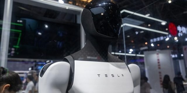 Perang dagang AS-Tiongkok memengaruhi robot Elon Musk Perang dagang AS-Tiongkok memengaruhi robot Elon Musk