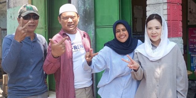 Saat “Blusukan” Di Kelurahan Lirboyo, Mantan Calon Walikota Kediri Menyatakan Mendukung 02 FREN Saat “Blusukan” Di Kelurahan Lirboyo, Mantan Calon Walikota Kediri Menyatakan Mendukung 02 FREN