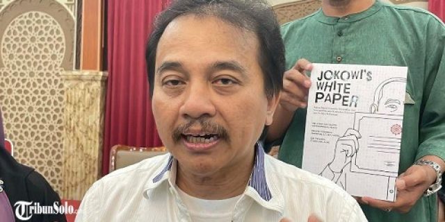 Di Ngruki Sukoharjo, Roy Suryo Bicara Bakal Terbitkan Buku Tentang Gibran Rakabuming, Apa Isinya? Di Ngruki Sukoharjo, Roy Suryo Bicara Bakal Terbitkan Buku Tentang Gibran Rakabuming, Apa Isinya?