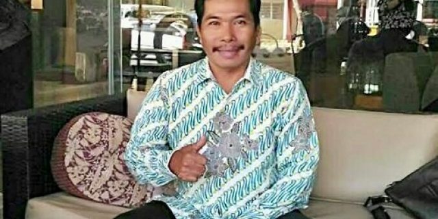 Ketua Komisi D DPRD Jombang, Sunardi: Tutup Ruko Simpang Tiga Jika Penghuni Tidak Bayar