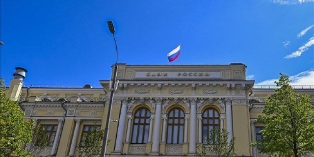 Rusia akan mulai menggunakan cryptocurrency dalam perdagangan internasional
