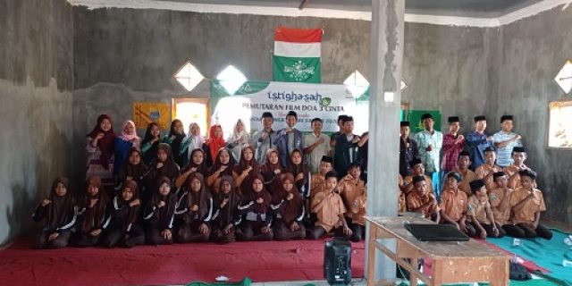 PMII Dan IPNU-IPPNU Ganding Berkolaborasi Nobar Film Potret Kehidupan Santri