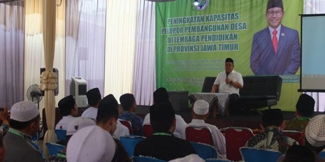 Puluhan Pesantren Malang Raya Ikuti Pelatihan ’Santri Bangun Desa’