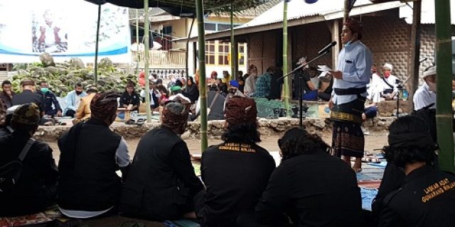 Laskar Sasak motori acara Adat Nyentulak, doa bersama tolak balak di Sembalun Lombok Timur