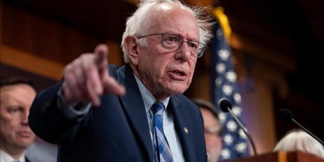 Senator AS mengecam Trump terkait kebijakan Gaza