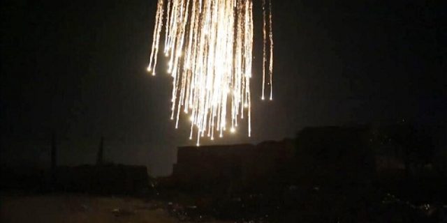 Laporan media: Israel menyerang kota di Lebanon dengan amunisi fosfor yang dilarang