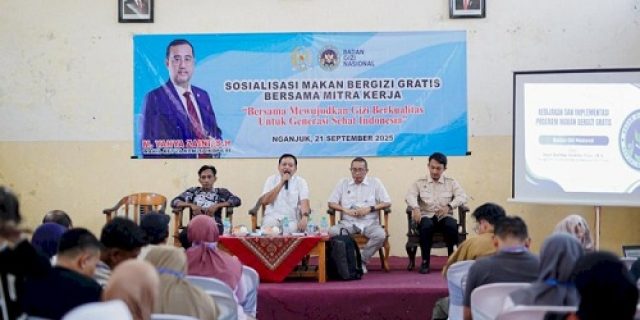 Yahya Zaini Sosialisasikan Program Makan Bergizi Gratis di Nganjuk Yahya Zaini Sosialisasikan Program Makan Bergizi Gratis di Nganjuk