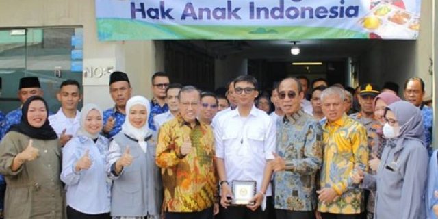 Yahya Zaini, Wakil Ketua Komisi IX DPR: Pengawasan Ketat Penting untuk Pastikan Makan Bergizi Gratis Aman dan Tepat Sasaran Yahya Zaini, Wakil Ketua Komisi IX DPR: Pengawasan Ketat Penting untuk Pastikan Makan Bergizi Gratis Aman dan Tepat Sasaran