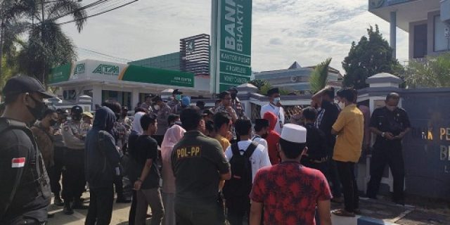 Pemberian Mobil Mewah Ke Sekda Sumenep Masuk Gratifikasi, Ahli Pidana : Diancam Hukuman Minimal 4 Tahun