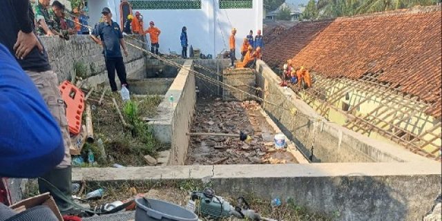 Tandon Air Ponpes di Magelang Roboh Timpa Santri Saat Antre Mandi, 4 Orang Tewas