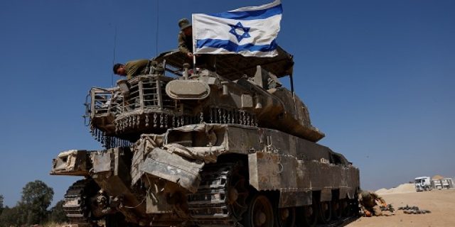 Militer Israel berjanji akan menanggapi serangan Iran