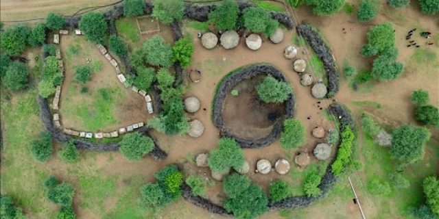 Kekhawatiran kredit karbon: Suku Maasai Tanzania khawatir akan ‘ancaman terhadap eksistensi’ Kekhawatiran kredit karbon: Suku Maasai Tanzania khawatir akan ‘ancaman terhadap eksistensi’