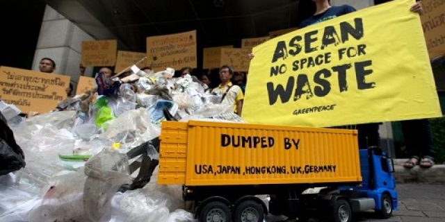 Apa itu ‘kolonialisme sampah’ dan mengapa Thailand melarang impor plastik?