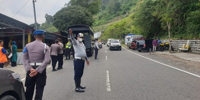 Tes Rapit Atigen Secara Acak, Tim Gabungan Ops Yustisi Nyasar Jalur Wisata Sarangan Magetan