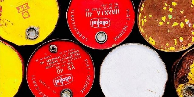 Harga minyak anjlok di tengah kebijakan Trump dan pengaruh OPEC