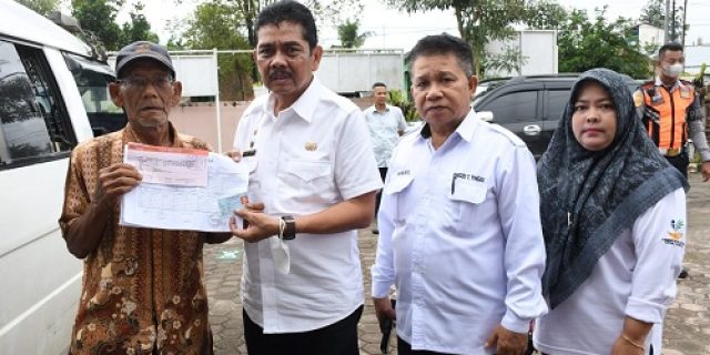 Pj Walikota Tebingtinggi Berharap Penyaluran BLT Dapat Menekan Inflasi