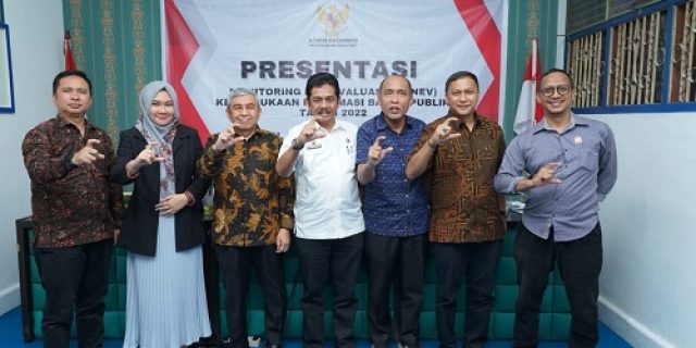Pj Walikota Tebingtinggi Hadiri Monitoring dan Evaluasi Keterbukaan Informasi Badan Publik Pj Walikota Tebingtinggi Hadiri Monitoring dan Evaluasi Keterbukaan Informasi Badan Publik