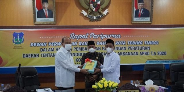 Walikota Tebingtinggi sampaikan Nota Pengantar Rapenda Tentang Pertanggungjawaban APBD PEMKO Tebingtinggi TA 2020