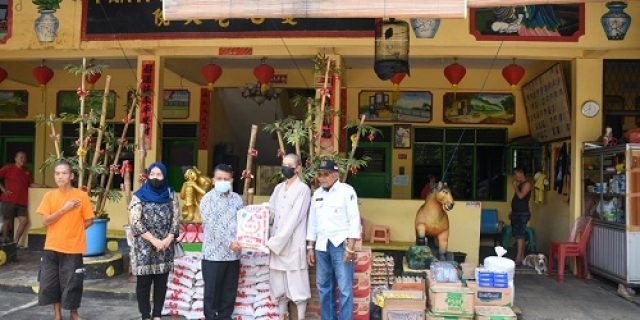 Pemko Tebingtinggi berikan bantuan kepada panti asuhan dan panti jompo