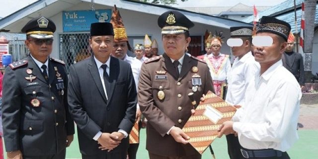 Puncak HUT RI Ke-79, 1040 Orang Narapidana Lapas Tebing Tinggi Terima SK Remisi Umum, 12 Orang Langsung Bebas.