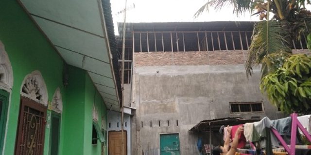 Warga desa Tanah Merah Dusun B Kecamatan Perbaungan Kabupaten Serdang Bedagai esah, usaha ternak ayam skala besar berada di pemukiman masyarakat