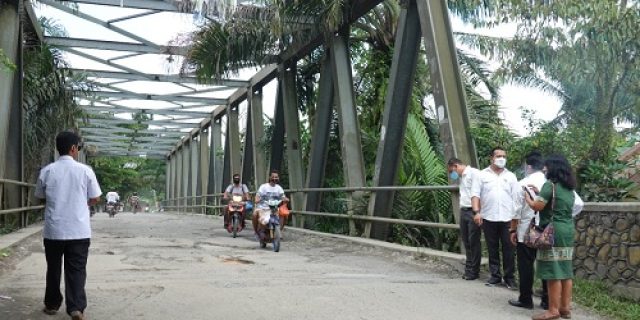 Dinas PUPR Bersama Bappeda Sumut Tinjau 4 Ruas Jalan Propinsi Yang Rusak Di Kota Tebingtinggi