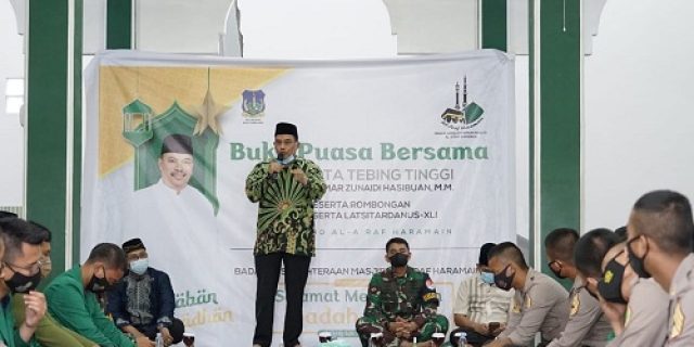 Walikota Tebingtinggi Buka Puasa Bersama Masyarakat Dan Peserta Latsitardanus XLI 2021