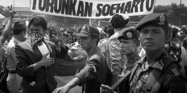 Daniel M Rosyid: Mengulang Reformasi Palsu? Daniel M Rosyid: Mengulang Reformasi Palsu?