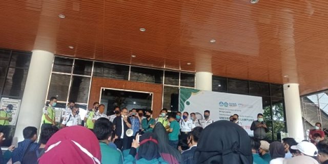 Demokrasi Unila Mati. Stop Oligarki! MPM Ditunggangi