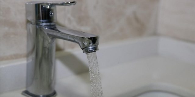 Jutaan warga Amerika terpapar air minum yang terkontaminasi Jutaan warga Amerika terpapar air minum yang terkontaminasi