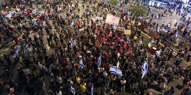 Keluarga sandera Israel berunjuk rasa di perbatasan Gaza untuk pertukaran tahanan dengan warga Palestina