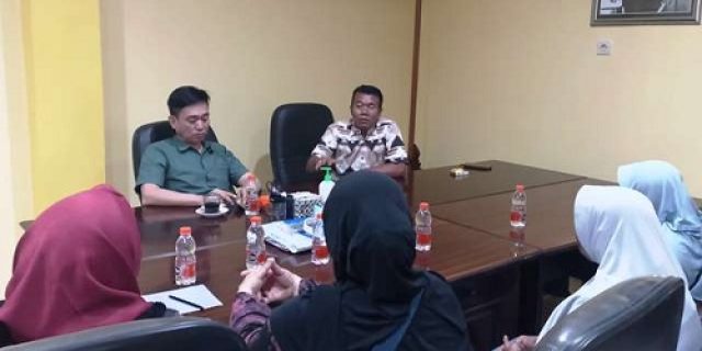 Masyarakat Kota Kediri Kecewa Karena Lambatnya Respon DPRD Masyarakat Kota Kediri Kecewa Karena Lambatnya Respon DPRD