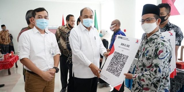 Walikota Hadiri Kegiatan Penyaluran Kredit UMKM Dan Lounching Transportasi Online Serta Infaq Digital