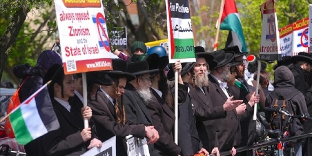 ‘Penjahat perang!’: Demonstran memberi tahu menteri Israel di US Capitol