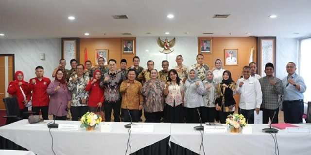 Wakil Ketua Komisi IX Yahya Zaini Pimpin Kunker Spesifik di Batam: Awasi Pembayaran THR di Propinsi Kepri