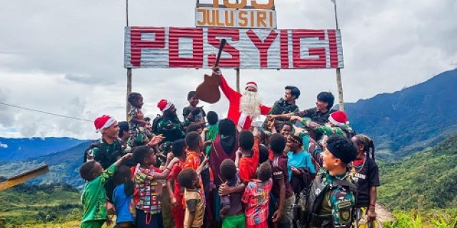 Perayaan Natal yang Memukau dan Bersejarah di Distrik Yigi Dengan Kedatangan Sinterklas Oleh Prajurit Julu Siri