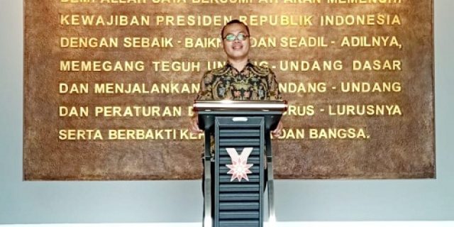 Surat Cinta Untuk Kekasih Yang Tak Pernah Ketemu