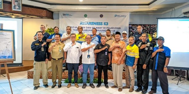 Budayakan Keselamatan, Pelindo Berikan Awarness K3 Kepada Ratusan TKBM Pelabuhan Tanjung Wangi