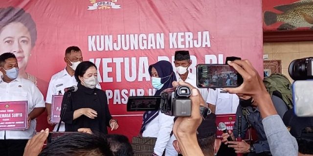 Kunker di Pasar Ikan Lamongan, Ketua DPR RI Disambati Harga Pupuk Mahal dan Susah