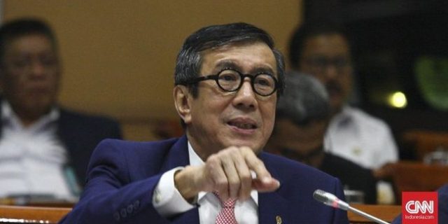 Goenawan Mohamad dan Ade Armando Buat Petisi Desak Jokowi Pecat Yasonna Laoly