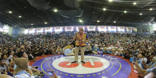 Peserta YES Makassar Tembus 19 Ribu, Sandi Motivasi Ribuan Enterpreneur Muda