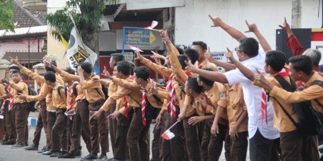 Didepan Jokowi Salam Dua Jari, Ponorogo Pecah Yang Kedua Kali