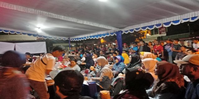 Nonton Bareng Debat Capres Pascal ITS Dibanjiri Warga Surabaya