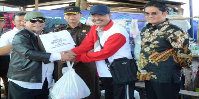 MKD DPR Serahkan Bantuan Korban Gempa Lombok