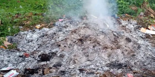 Anggota panwascam dianiaya sebelum pembakaran kotak dan surat suara di Jambi