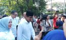 Bareng Keluarga, Sandiaga Tiba di TPS untuk Memilih